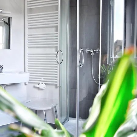 Stettiner Haff Nebengebaeude * Mönkebude