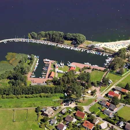 Stettiner Haff Nebengebaeude *