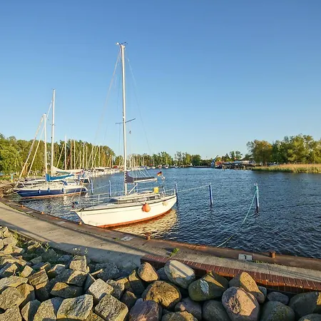 Stettiner Haff Nebengebaeude Mönkebude